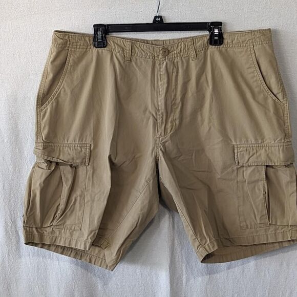 Patagonia Other - Patagonia Cargo Shorts Khaki/Tan Men's Size 40